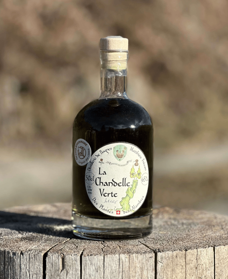 La Chandelle Verte, absinthe de la Distillerie de Bagnes, bouteilles 50 cl et 10 cl